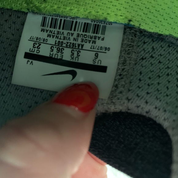 Nike running shoes - Picture 4 of 4